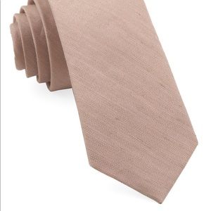 BHLDN/The Tie Bar Linen Row Rose Quartz Tie